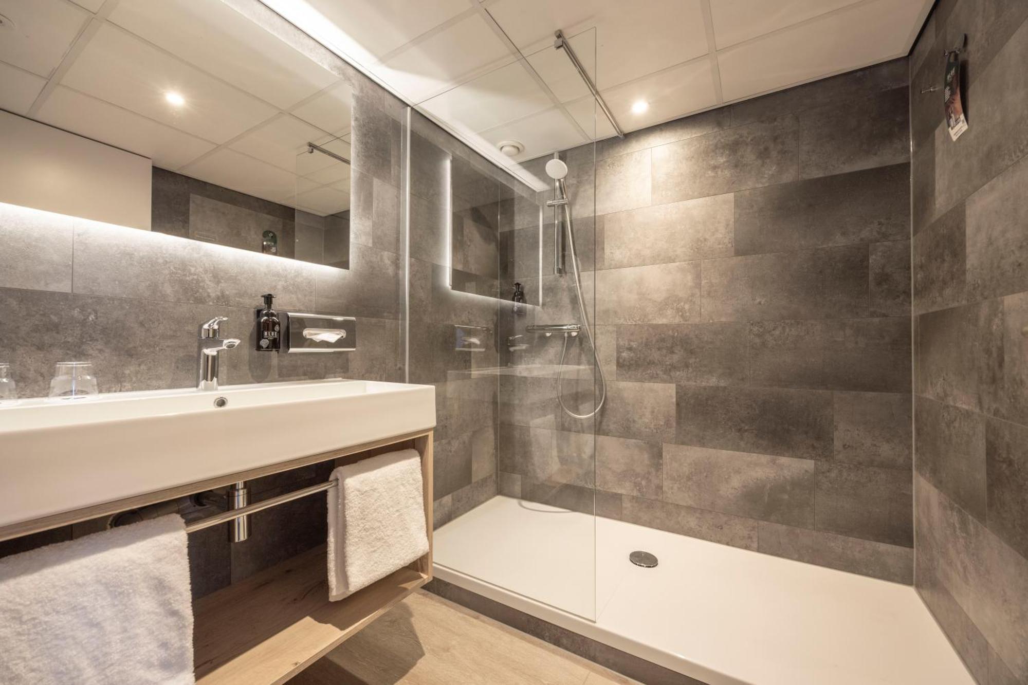 Fletcher Hotel-restaurant Klein Zwitserland Hotel 4*
